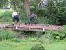 13-06-2019. Het slopen van de oude- uit 1995- brug neemt een aanvang.