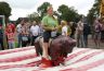 Heel zelfbewust zat ze op de stier, maar ook hier gaf het geen zier.