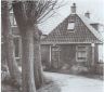 Hege Wier 6 was ooit een koemelkershuisje. Achter het huisje stond de hooiberg.
Tot 1958 heeft het als zodanig dienst gedaan. Daarna is het tot op heden een woonhuis geweest.