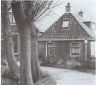 Hege Wier 6 was ooit een koemelkershuisje. Achter het huisje stond de hooiberg.
Tot 1958 heeft het als zodanig dienst gedaan. Daarna is het tot op heden een woonhuis geweest.