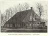 De boerderij 'Sjaerdemahof', een stelpboerderij aan de Midlânsdyk. Dit is een O.B.W. boerderij, gebouwd in 1924. Op deze plek stond eerder een boerderij die wegens verzakking is gesloopt en waarvoor deze in de plaats is gekomen. De familie Douma heeft een tijdlang op deze boerderij gewoond en geboerd.